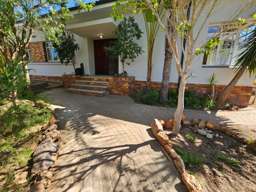 4 Bedroom Property for Sale in Riversdale Western Cape